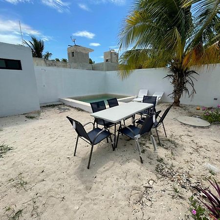 Вилла Casa Con Piscina En Chixchulub A 100 M De La Playa Чиксулуб Экстерьер фото